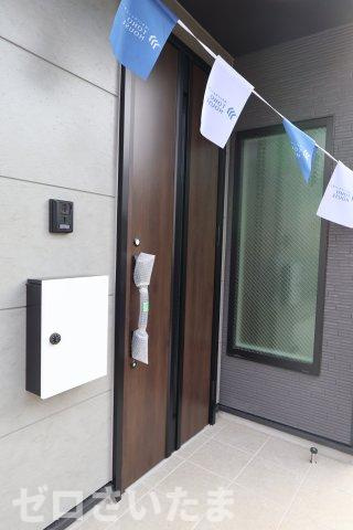 《仲介手数料無料》大宮区上小町864新築一戸建てケイアイ クラフト ピットの玄関