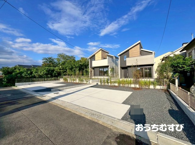 守山区小幡北(全2棟)1号棟の前面道路含む現地写真