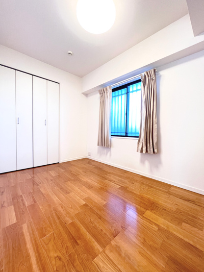 【洋室】 | アドリーム横浜鴨居 | 約4.3帖の洋室です。