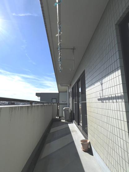 【バルコニー】 | アドリーム横浜鴨居 | 約11.17㎡のバルコニーです。