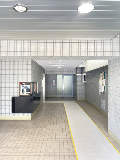 【エントランス】 | アドリーム横浜鴨居 | エントランス部分です。