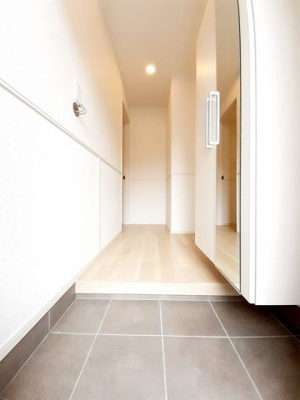【玄関】 | トレスガーデン | 落ち着いた玄関です