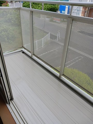 【バルコニー】 | チェリッシュⅠ | バルコニーからの眺めを楽しみながら食事をしませんか