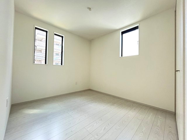 【子供部屋】 | 糟屋郡篠栗町中央6丁目2期　2号棟（全3棟）【仲介手数料無料・0円】 | 施工例。施工例は完成時と異なる場合があります。