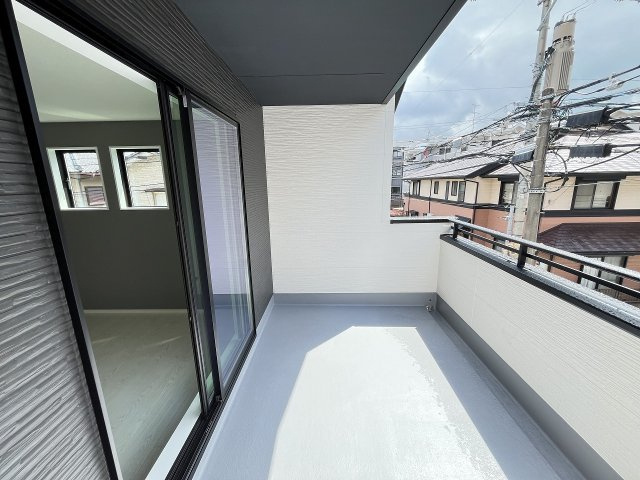 【バルコニー】 | 糟屋郡篠栗町中央6丁目2期　2号棟（全3棟）【仲介手数料無料・0円】 | 施工例。施工例は完成時と異なる場合があります。