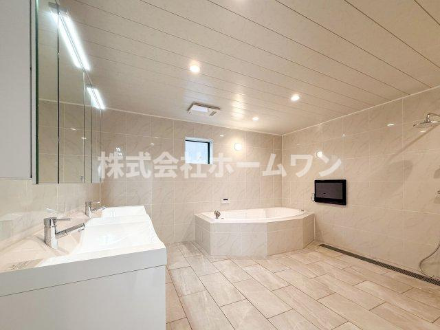 detached 羽加美１丁目