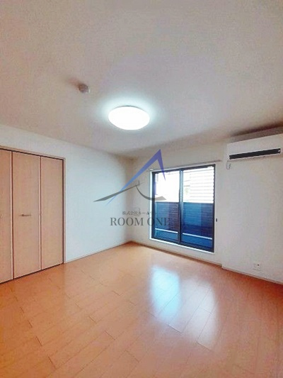 メゾン・ド・ソレイユの居間・リビング|洋室のお部屋です。