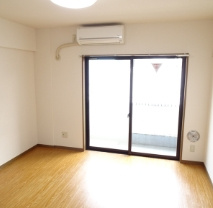 エスポワールハイムの居間・リビング