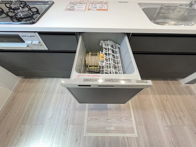 【キッチン】 | 糟屋郡篠栗町中央6丁目2期　3号棟（全3棟）【仲介手数料無料・0円】 | 施工例。施工例は完成時と異なる場合があります。