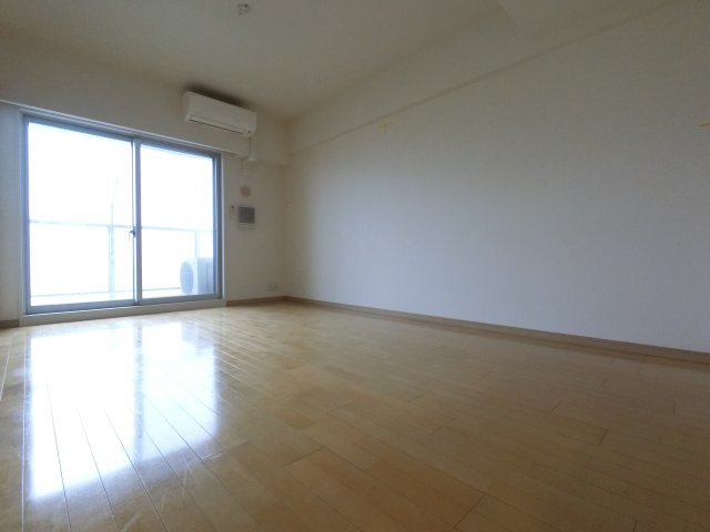 エコロジー千葉みなとレジデンスの居間・リビング