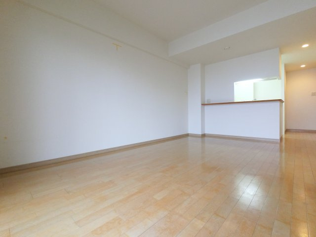 エコロジー千葉みなとレジデンスの居間・リビング