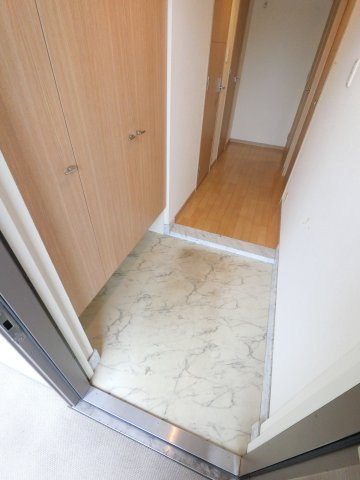 エコロジー千葉みなとレジデンスの玄関