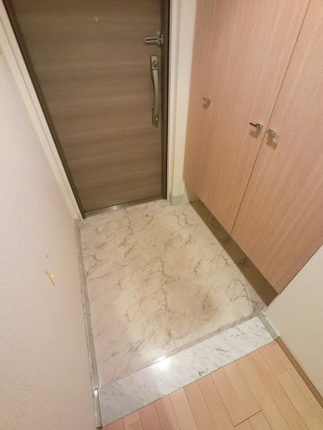 エコロジー千葉みなとレジデンスの玄関