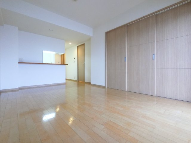 エコロジー千葉みなとレジデンスの居間・リビング