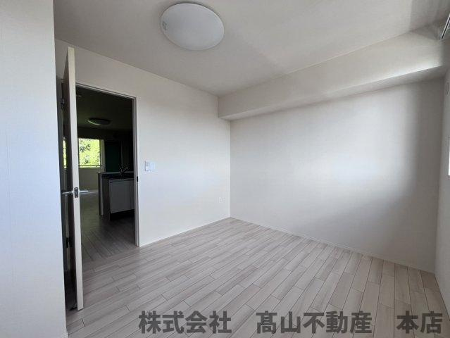 ラコッリーナの洋室