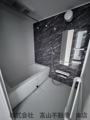 ラコッリーナの浴室