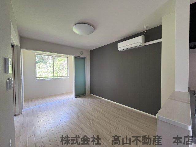 ラコッリーナの居間・リビング