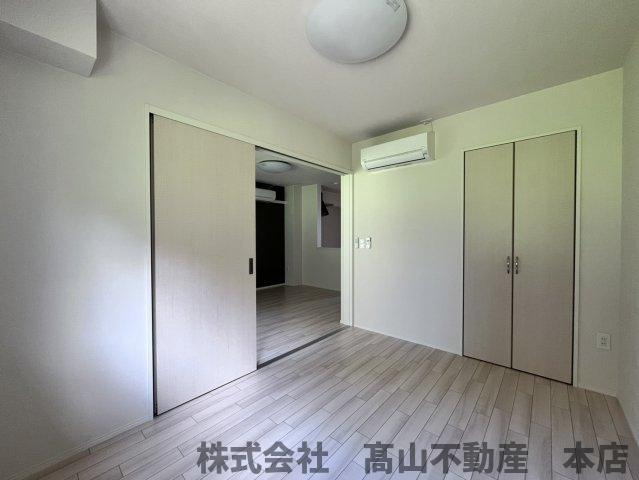 ラコッリーナの洋室