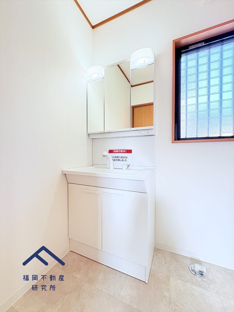 早良区内野３丁目　戸建ての独立洗面台