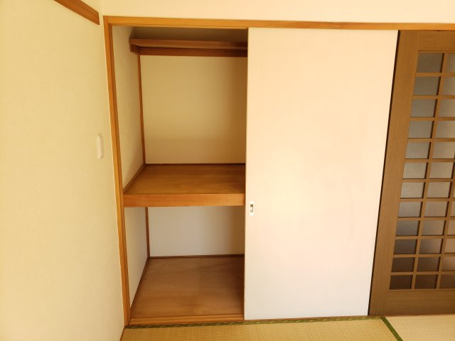 クレセントパレスの収納