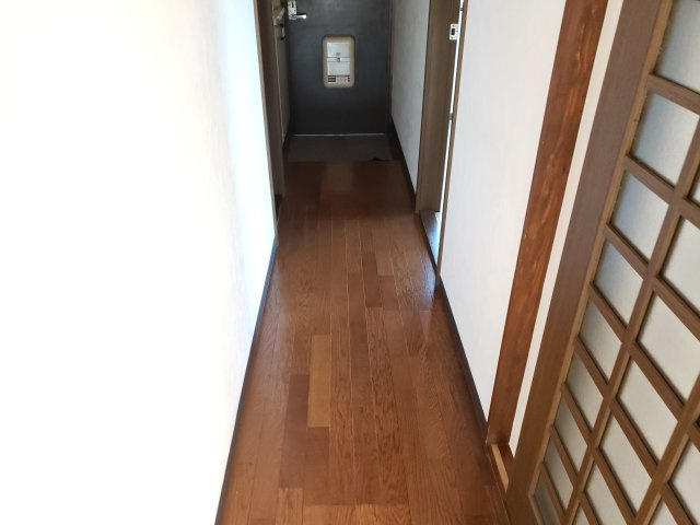 クレセントパレスの内装