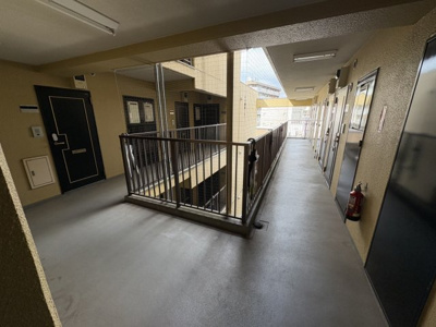 【ロビー】 | グリタァ六角橋