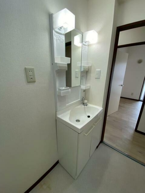 KODAヒルズ武蔵関の独立洗面台