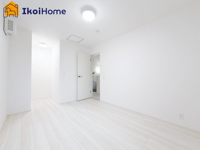 明石市松が丘3丁目24-1期　1号棟　新築戸建の寝室|【ホームページに現地動画掲載中】●年中無休：当日予約可●全居室に収納ございますので豊富に収納可能です