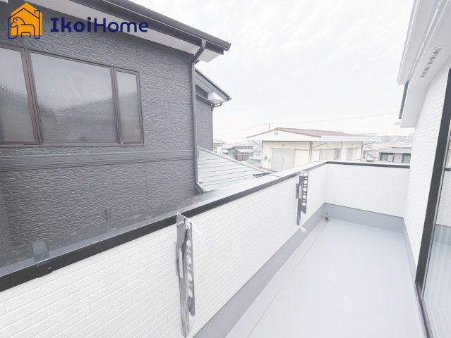 明石市松が丘3丁目24-1期　1号棟　新築戸建のバルコニー|【ホームページに現地動画掲載中】●年中無休：当日予約可●陽当り良好のバルコニーです♪広さもございます