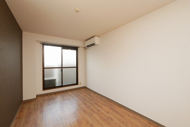 ドエル南本町の居間・リビング