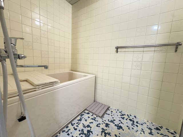 明石大窪住宅４号棟の浴室