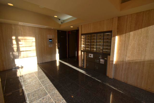 ビバリーホームズ松濤のエントランス