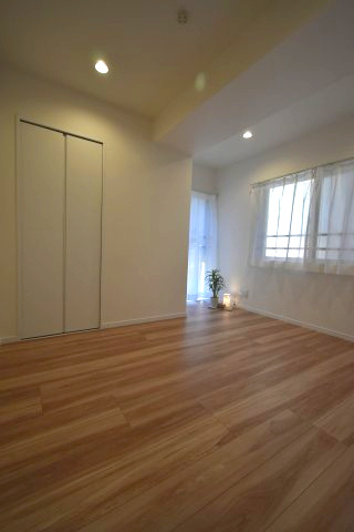 ビバリーホームズ松濤の洋室