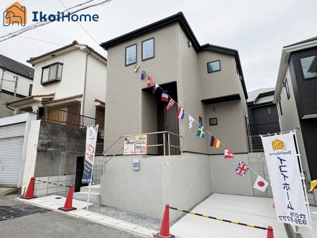 明石市松が丘3丁目24-1期　2号棟　新築の駐車場|【ホームページに現地動画掲載中】●年中無休：当日予約可●無料送迎！最短10分でお迎えに向かいます！