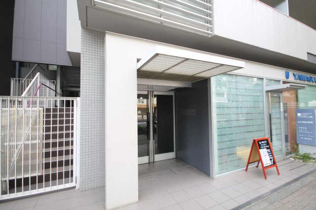 【エントランス】