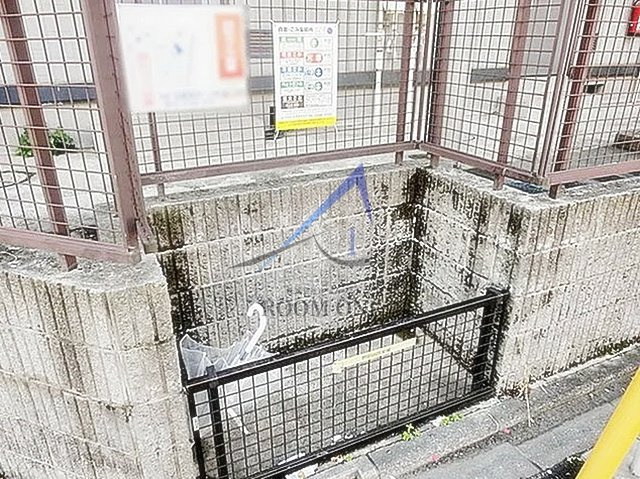 フェニックス砧のその他共用部分|敷地内ゴミ置き場です。