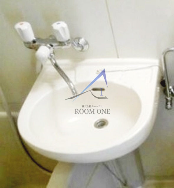 ハイツアシザワの洗面所|洗面台です。