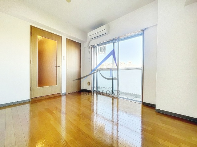 プラスパ鶴見の居間・リビング|洋室のお部屋です。