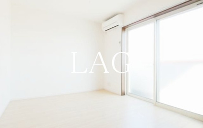 【居間・リビング】 | パークアザレア | 洋室のお部屋です。