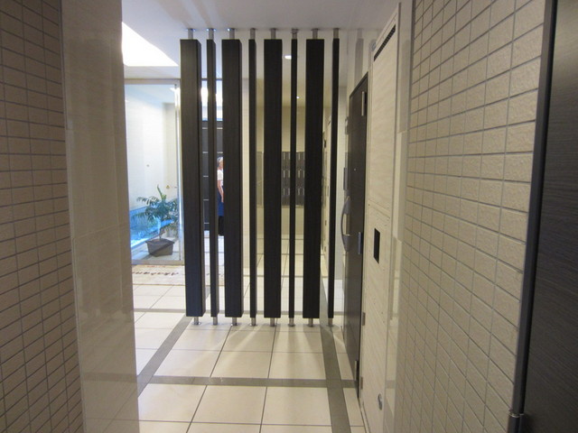 セリシエ赤羽のロビー|エントランス内はこんな感じ！