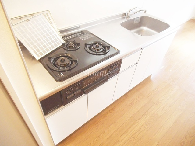 セリシエ赤羽のキッチン|ガスコンロのシステムキッチン！