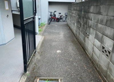 【駐輪場】 | メゾン・ド・オンブラージュ | マンションの駐輪場は、事前に空きがあるか確認を取ると安心です。せっかく入居したのに駐輪スペースがない！なんてことになったら大変ですよね。そこで、内見時や購入前にはまず事前に確認しておくと良いでしょう。