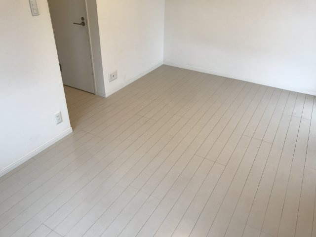 コスモポリタンの居間・リビング