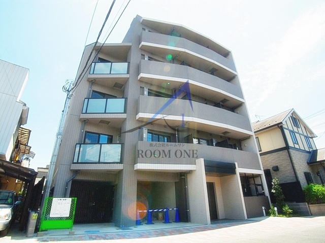 ユリカロゼ北綾瀬の外観