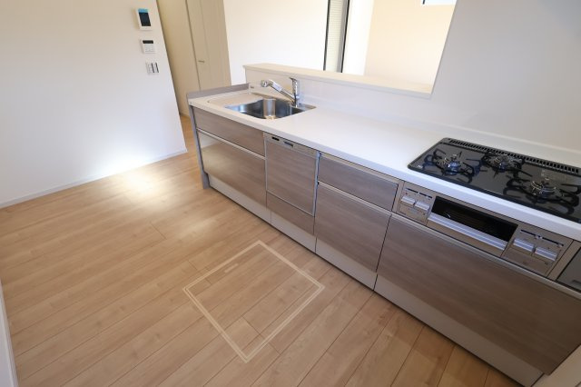 《仲介手数料無料》岩槻区本丸１丁目21-7(全1戸)新築一戸建てケイアイ クラフト ピットのキッチン