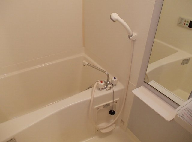 グランアヴェニールAの浴室