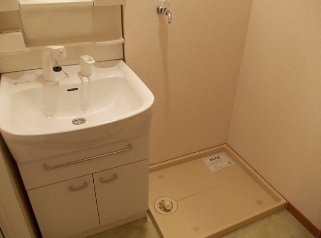 グランアヴェニールAの独立洗面台