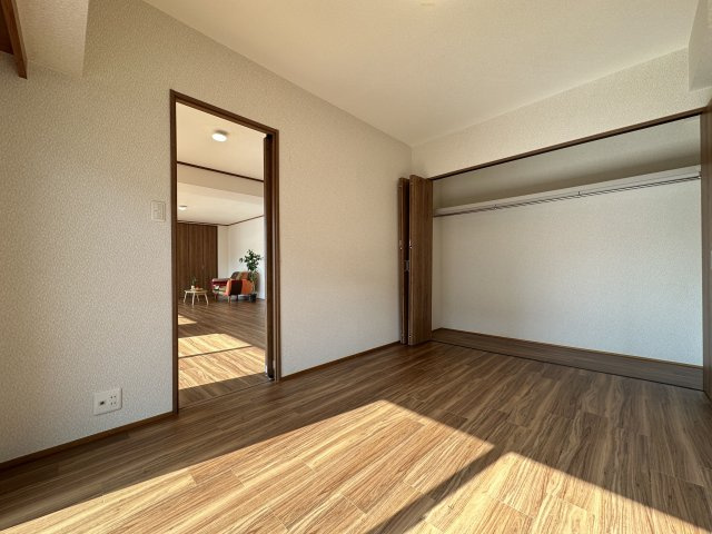 星陵台ハイツの洋室