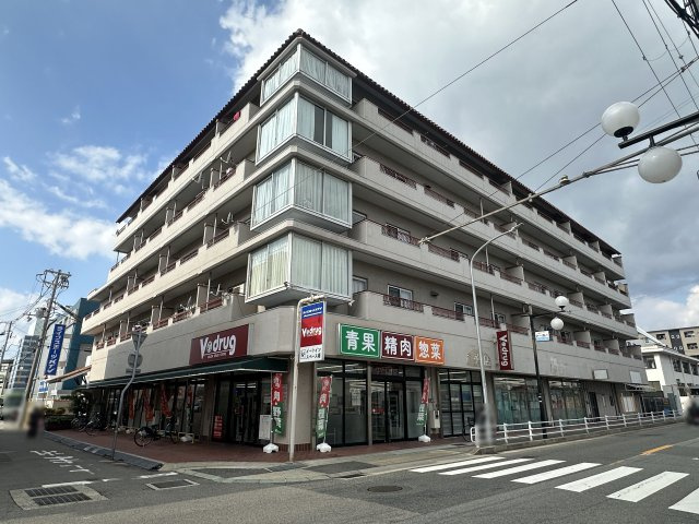 星陵台ハイツの外観