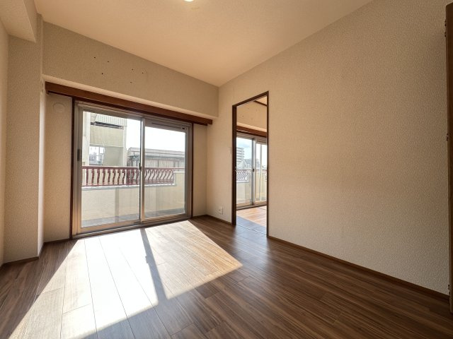 星陵台ハイツの洋室